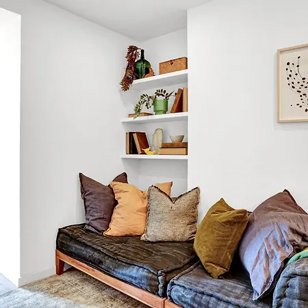Azulejo Apartment Lisbon